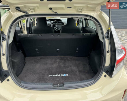 Бежевый Тойота Приус, объемом двигателя 1.5 л и пробегом 64 тыс. км за 14500 $, фото 4 на Automoto.ua