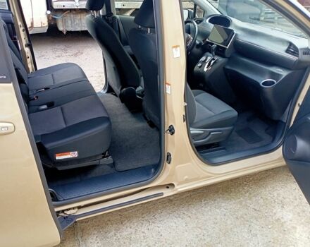 Бежевый Тойота Приус, объемом двигателя 1.5 л и пробегом 60 тыс. км за 16500 $, фото 20 на Automoto.ua