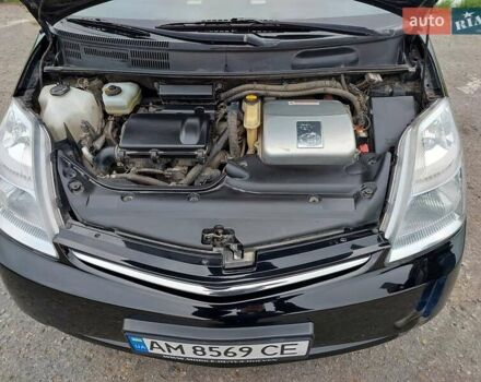 Черный Тойота Приус, объемом двигателя 1.5 л и пробегом 276 тыс. км за 8000 $, фото 7 на Automoto.ua