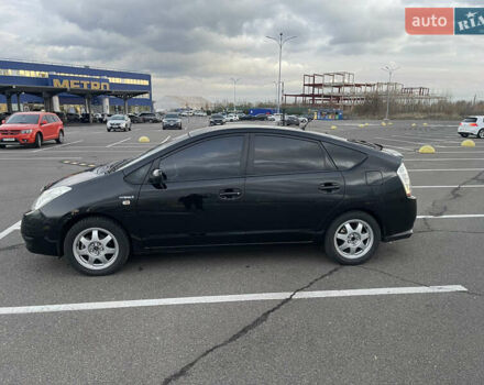 Черный Тойота Приус, объемом двигателя 1.5 л и пробегом 304 тыс. км за 5900 $, фото 1 на Automoto.ua