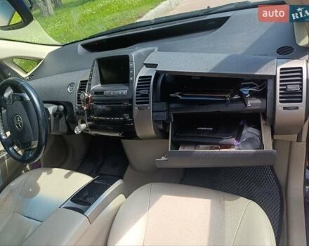 Черный Тойота Приус, объемом двигателя 1.5 л и пробегом 442 тыс. км за 6200 $, фото 24 на Automoto.ua