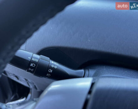 Черный Тойота Приус, объемом двигателя 1.8 л и пробегом 270 тыс. км за 10799 $, фото 46 на Automoto.ua