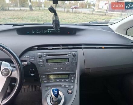 Чорний Тойота Пріус, об'ємом двигуна 1.8 л та пробігом 166 тис. км за 10800 $, фото 6 на Automoto.ua