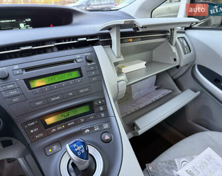 Черный Тойота Приус, объемом двигателя 1.8 л и пробегом 245 тыс. км за 11999 $, фото 17 на Automoto.ua