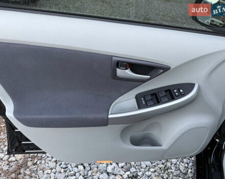 Черный Тойота Приус, объемом двигателя 1.8 л и пробегом 245 тыс. км за 11999 $, фото 14 на Automoto.ua