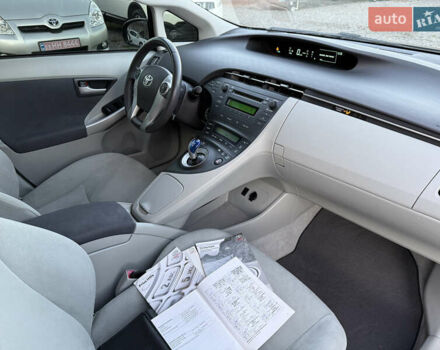 Черный Тойота Приус, объемом двигателя 1.8 л и пробегом 245 тыс. км за 11999 $, фото 22 на Automoto.ua