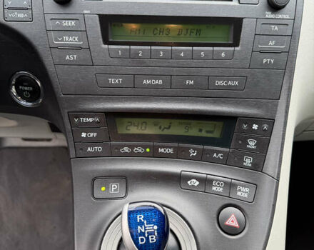 Черный Тойота Приус, объемом двигателя 1.8 л и пробегом 245 тыс. км за 11900 $, фото 11 на Automoto.ua