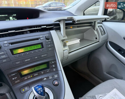 Черный Тойота Приус, объемом двигателя 1.8 л и пробегом 245 тыс. км за 11999 $, фото 16 на Automoto.ua