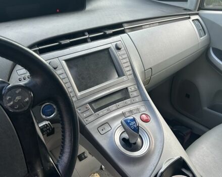 Черный Тойота Приус, объемом двигателя 1.8 л и пробегом 200 тыс. км за 7900 $, фото 5 на Automoto.ua