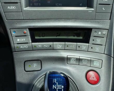 Черный Тойота Приус, объемом двигателя 1.8 л и пробегом 90 тыс. км за 3400 $, фото 11 на Automoto.ua