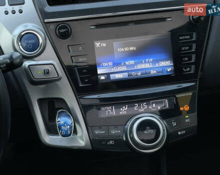 Чорний Тойота Пріус, об'ємом двигуна 1.8 л та пробігом 194 тис. км за 15999 $, фото 13 на Automoto.ua