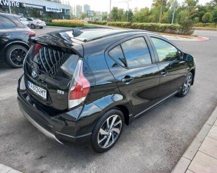 Тойота Пріус 2015 у Києві на Automoto.ua Чорний Тойота Пріус, об'ємом двигуна 1.5 л та пробігом 88 тис. км за 12900 $, фото 4 на Automoto.ua