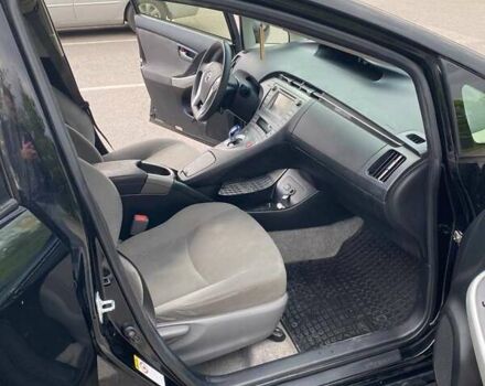 Черный Тойота Приус, объемом двигателя 1.8 л и пробегом 175 тыс. км за 12000 $, фото 11 на Automoto.ua