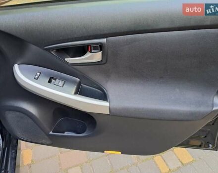 Черный Тойота Приус, объемом двигателя 1.8 л и пробегом 139 тыс. км за 12900 $, фото 29 на Automoto.ua