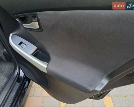Черный Тойота Приус, объемом двигателя 1.8 л и пробегом 139 тыс. км за 12900 $, фото 38 на Automoto.ua