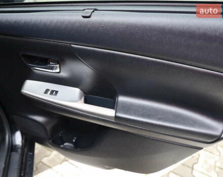 Черный Тойота Приус, объемом двигателя 1.8 л и пробегом 225 тыс. км за 15800 $, фото 31 на Automoto.ua