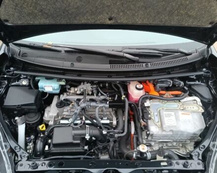 Чорний Тойота Пріус, об'ємом двигуна 1.5 л та пробігом 119 тис. км за 13000 $, фото 7 на Automoto.ua