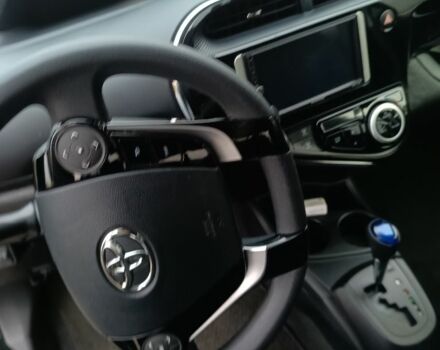 Чорний Тойота Пріус, об'ємом двигуна 1.5 л та пробігом 119 тис. км за 13000 $, фото 6 на Automoto.ua