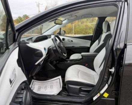 Черный Тойота Приус, объемом двигателя 1.8 л и пробегом 99 тыс. км за 11000 $, фото 8 на Automoto.ua