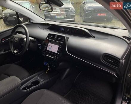 Черный Тойота Приус, объемом двигателя 1.8 л и пробегом 135 тыс. км за 18300 $, фото 8 на Automoto.ua