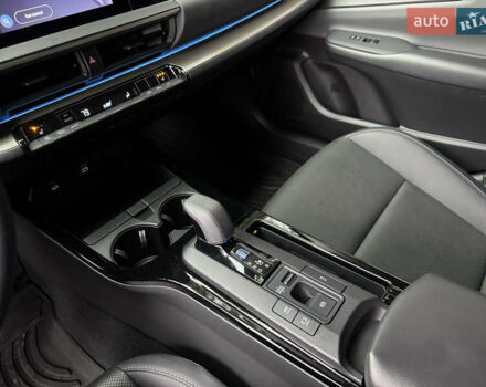 Черный Тойота Приус, объемом двигателя 1.99 л и пробегом 33 тыс. км за 27900 $, фото 12 на Automoto.ua