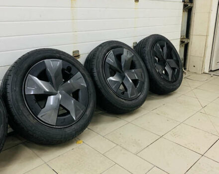 Чорний Тойота Пріус, об'ємом двигуна 2 л та пробігом 7 тис. км за 29500 $, фото 34 на Automoto.ua