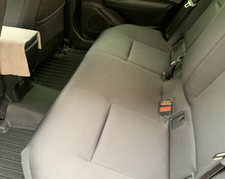 Чорний Тойота Пріус, об'ємом двигуна 2 л та пробігом 7 тис. км за 29500 $, фото 17 на Automoto.ua