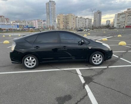 Черный Тойота Приус, объемом двигателя 1.5 л и пробегом 304 тыс. км за 6000 $, фото 2 на Automoto.ua