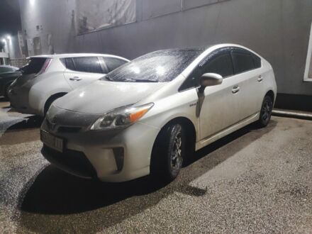 Черный Тойота Приус, объемом двигателя 2 л и пробегом 272 тыс. км за 10500 $, фото 1 на Automoto.ua