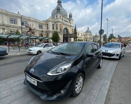 Черный Тойота Приус, объемом двигателя 1.5 л и пробегом 150 тыс. км за 12000 $, фото 1 на Automoto.ua