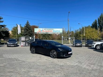 Тойота Приус 2023 в Кривом Роге на Automoto.ua Черный Тойота Приус, объемом двигателя 2 л и пробегом 32 тыс. км за 29900 $, фото 1 на Automoto.ua