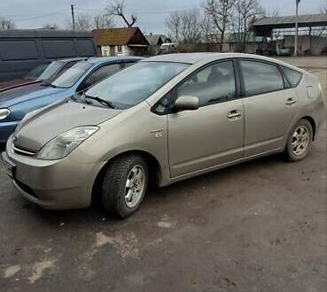 Коричневий Тойота Пріус, об'ємом двигуна 1.5 л та пробігом 374 тис. км за 7000 $, фото 1 на Automoto.ua