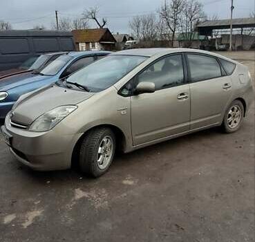 Коричневий Тойота Пріус, об'ємом двигуна 1.5 л та пробігом 374 тис. км за 7000 $, фото 1 на Automoto.ua
