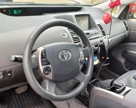 Красный Тойота Приус, объемом двигателя 1.5 л и пробегом 226 тыс. км за 6500 $, фото 23 на Automoto.ua