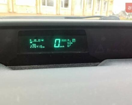 Красный Тойота Приус, объемом двигателя 1.5 л и пробегом 226 тыс. км за 6500 $, фото 19 на Automoto.ua