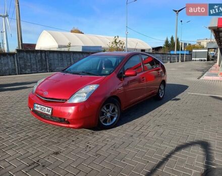 Червоний Тойота Пріус, об'ємом двигуна 1.5 л та пробігом 192 тис. км за 3999 $, фото 3 на Automoto.ua