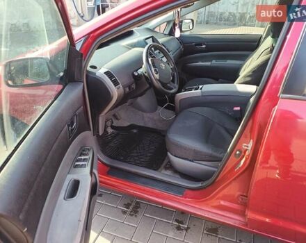 Червоний Тойота Пріус, об'ємом двигуна 1.5 л та пробігом 192 тис. км за 3999 $, фото 7 на Automoto.ua