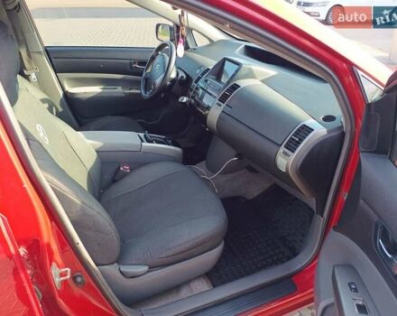 Червоний Тойота Пріус, об'ємом двигуна 1.5 л та пробігом 192 тис. км за 3999 $, фото 6 на Automoto.ua