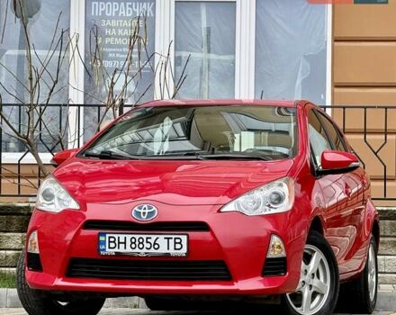 Червоний Тойота Пріус, об'ємом двигуна 1.5 л та пробігом 208 тис. км за 9999 $, фото 6 на Automoto.ua