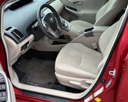 Красный Тойота Приус, объемом двигателя 1.8 л и пробегом 167 тыс. км за 12500 $, фото 6 на Automoto.ua