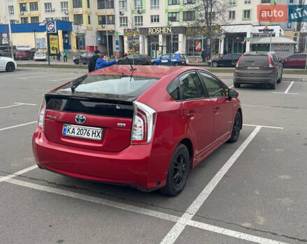 Красный Тойота Приус, объемом двигателя 1.8 л и пробегом 199 тыс. км за 11400 $, фото 2 на Automoto.ua