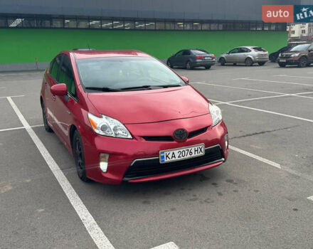 Красный Тойота Приус, объемом двигателя 1.8 л и пробегом 199 тыс. км за 11400 $, фото 1 на Automoto.ua