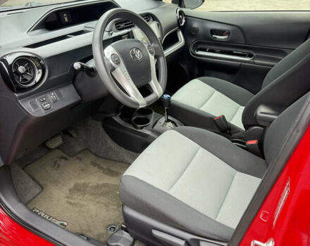 Красный Тойота Приус, объемом двигателя 1.5 л и пробегом 95 тыс. км за 11800 $, фото 6 на Automoto.ua