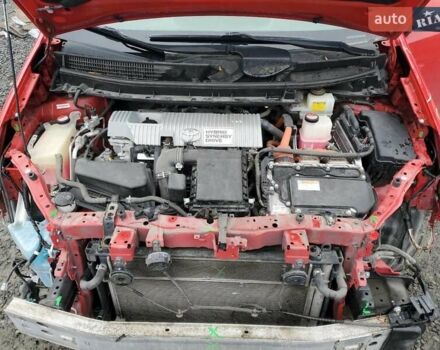 Красный Тойота Приус, объемом двигателя 1.8 л и пробегом 128 тыс. км за 2400 $, фото 12 на Automoto.ua