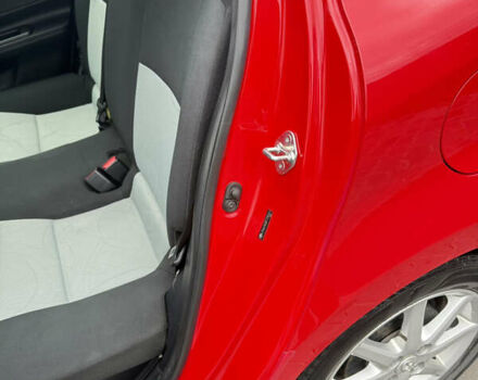 Красный Тойота Приус, объемом двигателя 1.5 л и пробегом 95 тыс. км за 11800 $, фото 13 на Automoto.ua