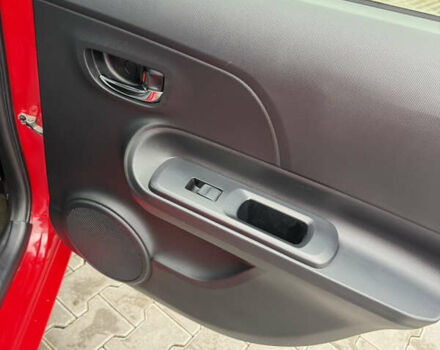 Красный Тойота Приус, объемом двигателя 1.5 л и пробегом 95 тыс. км за 11800 $, фото 16 на Automoto.ua