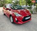 Червоний Тойота Пріус, об'ємом двигуна 1.5 л та пробігом 169 тис. км за 10500 $, фото 1 на Automoto.ua