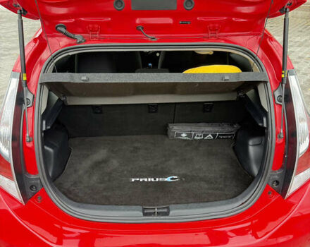 Красный Тойота Приус, объемом двигателя 1.5 л и пробегом 95 тыс. км за 11800 $, фото 18 на Automoto.ua