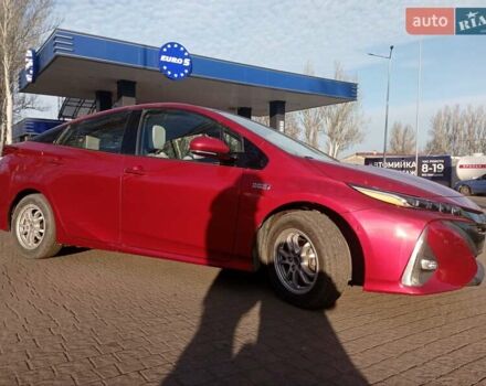 Красный Тойота Приус, объемом двигателя 1.8 л и пробегом 170 тыс. км за 20500 $, фото 5 на Automoto.ua