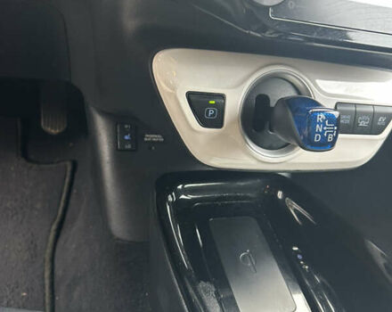 Красный Тойота Приус, объемом двигателя 1.8 л и пробегом 241 тыс. км за 16800 $, фото 9 на Automoto.ua